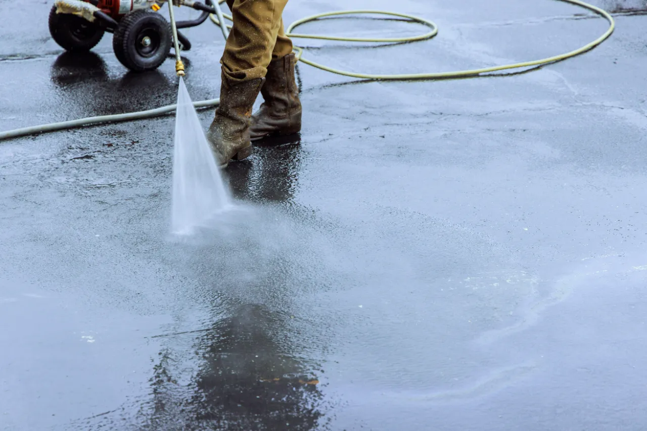 Pressure washing exterior surfaces in New York