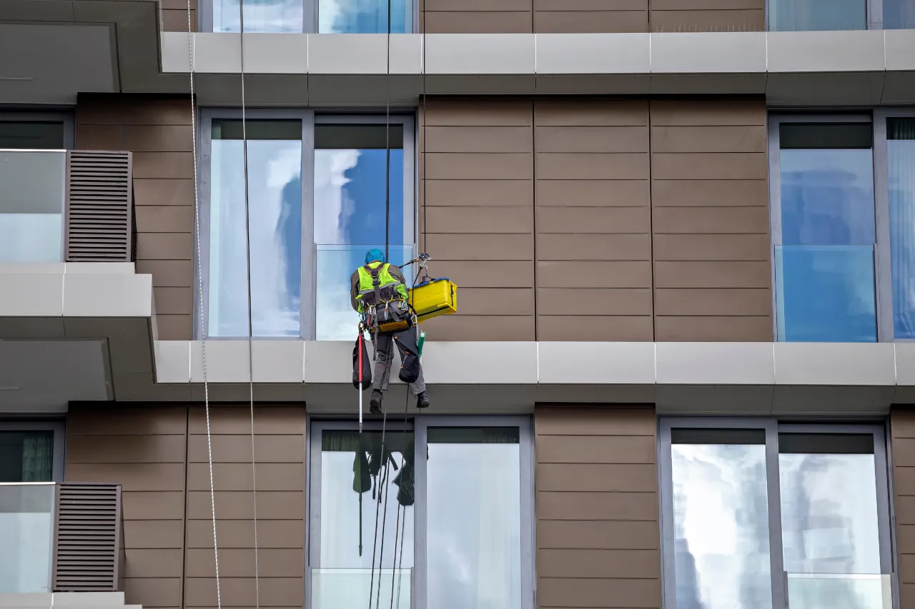 High-rise building maintenance in New York